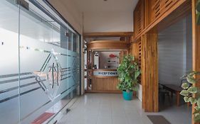 RedDoorz near Gajah Mada Pontianak